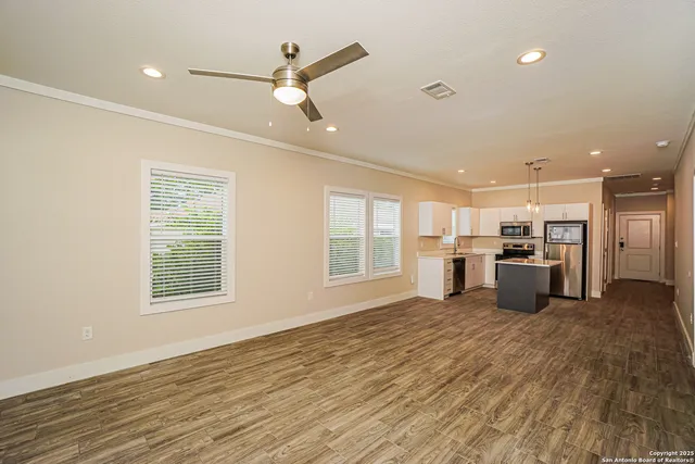 $1,649 | 422 Azucena Street, San Antonio, TX 78237