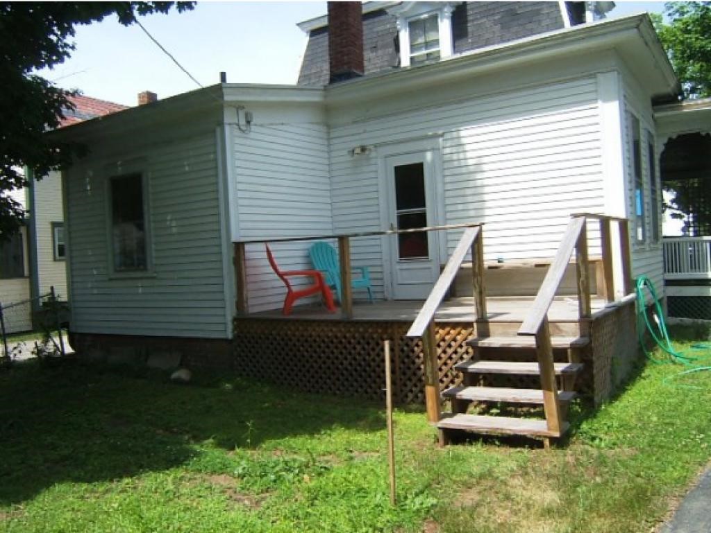14 Center Street Rockingham, VT 05101 - Photo 18 of 23