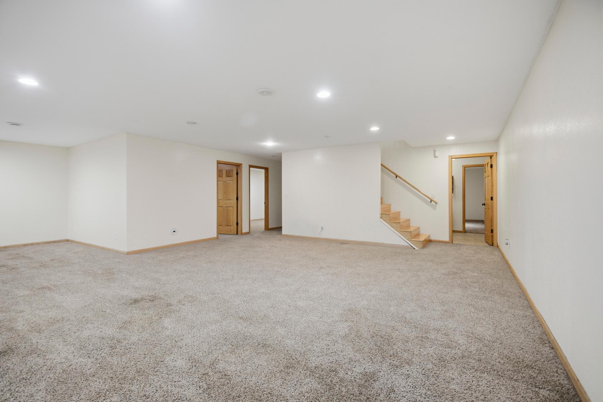 1600 26th Street Southwest Austin, MN 55912 - Photo 30 of 65