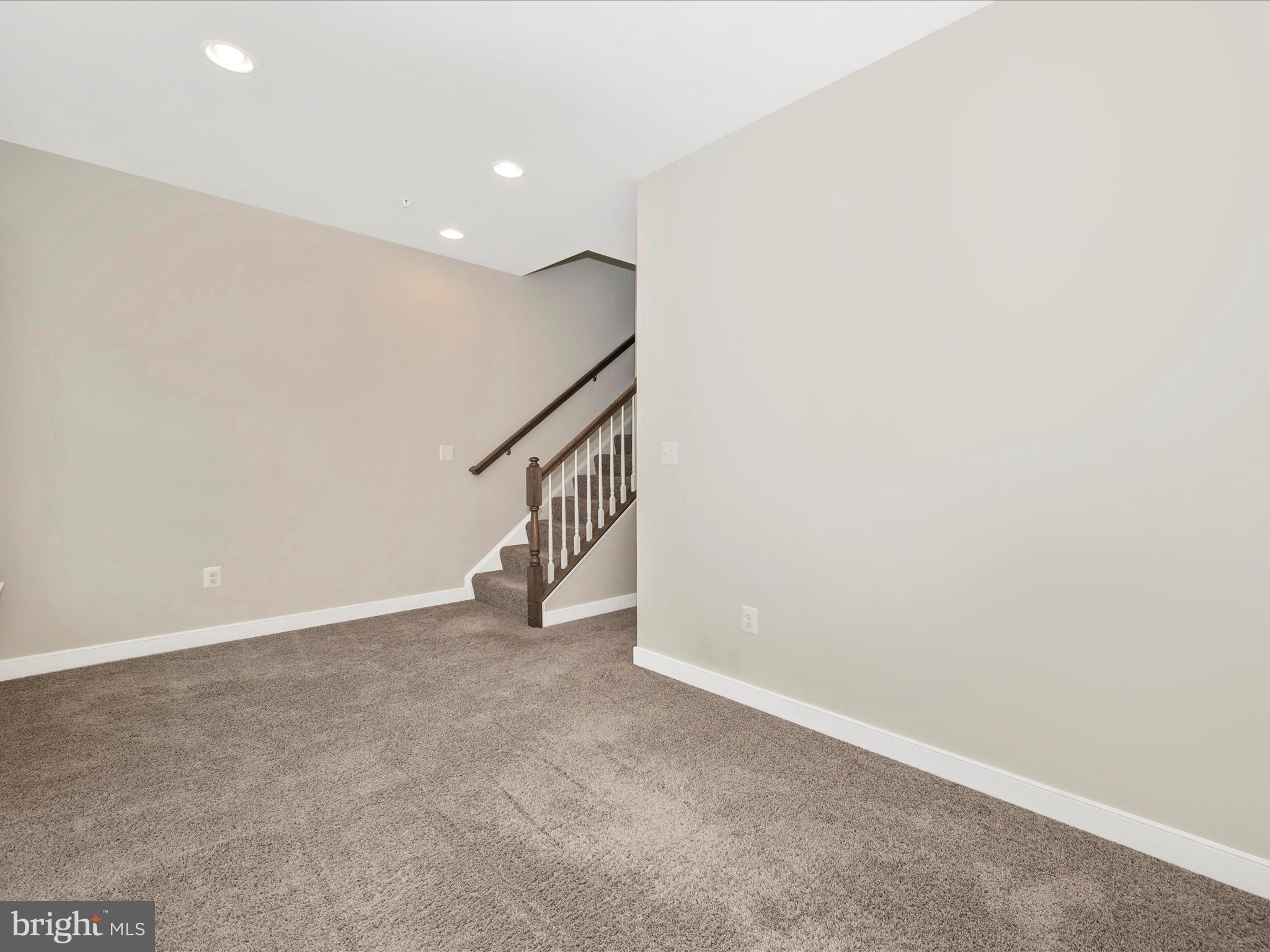 9754 Fields Road Gaithersburg, MD 20878 - Photo 30 of 104 Family Room