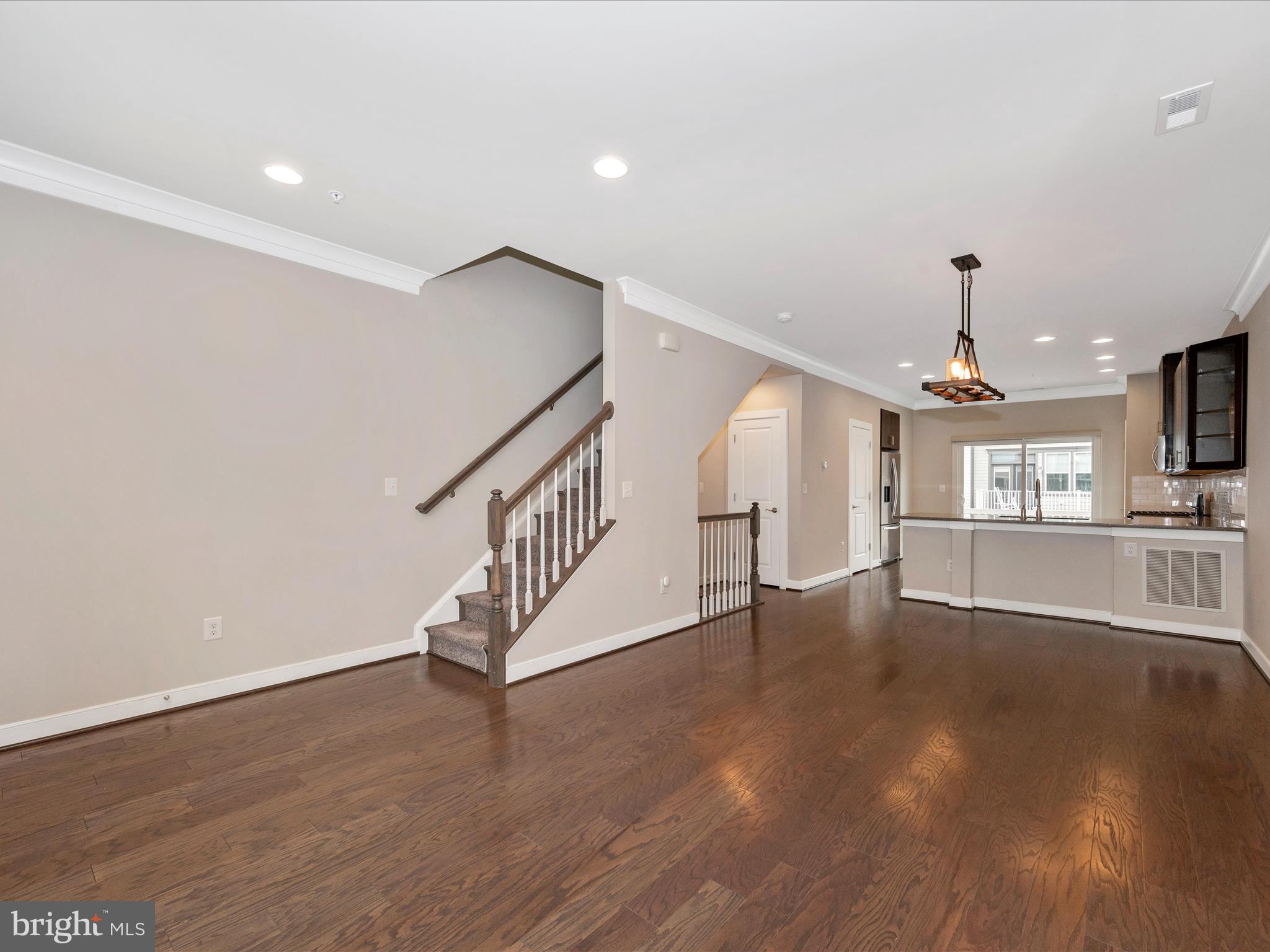9754 Fields Road Gaithersburg, MD 20878 - Photo 8 of 104 Living Room
