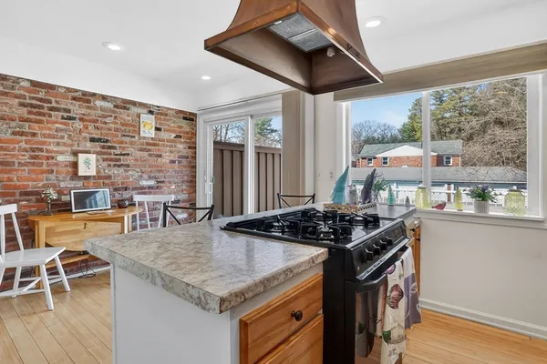 $276,000 | 80 Yorktown Drive, Unit 80, Springfield, MA 01108