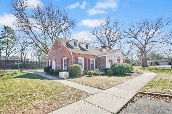 $276,000 | 80 Yorktown Drive, Unit 80, Springfield, MA 01108