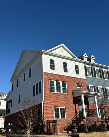 $2,500 | 515 Gateway Townes Boulevard, Wake Forest, NC 27587