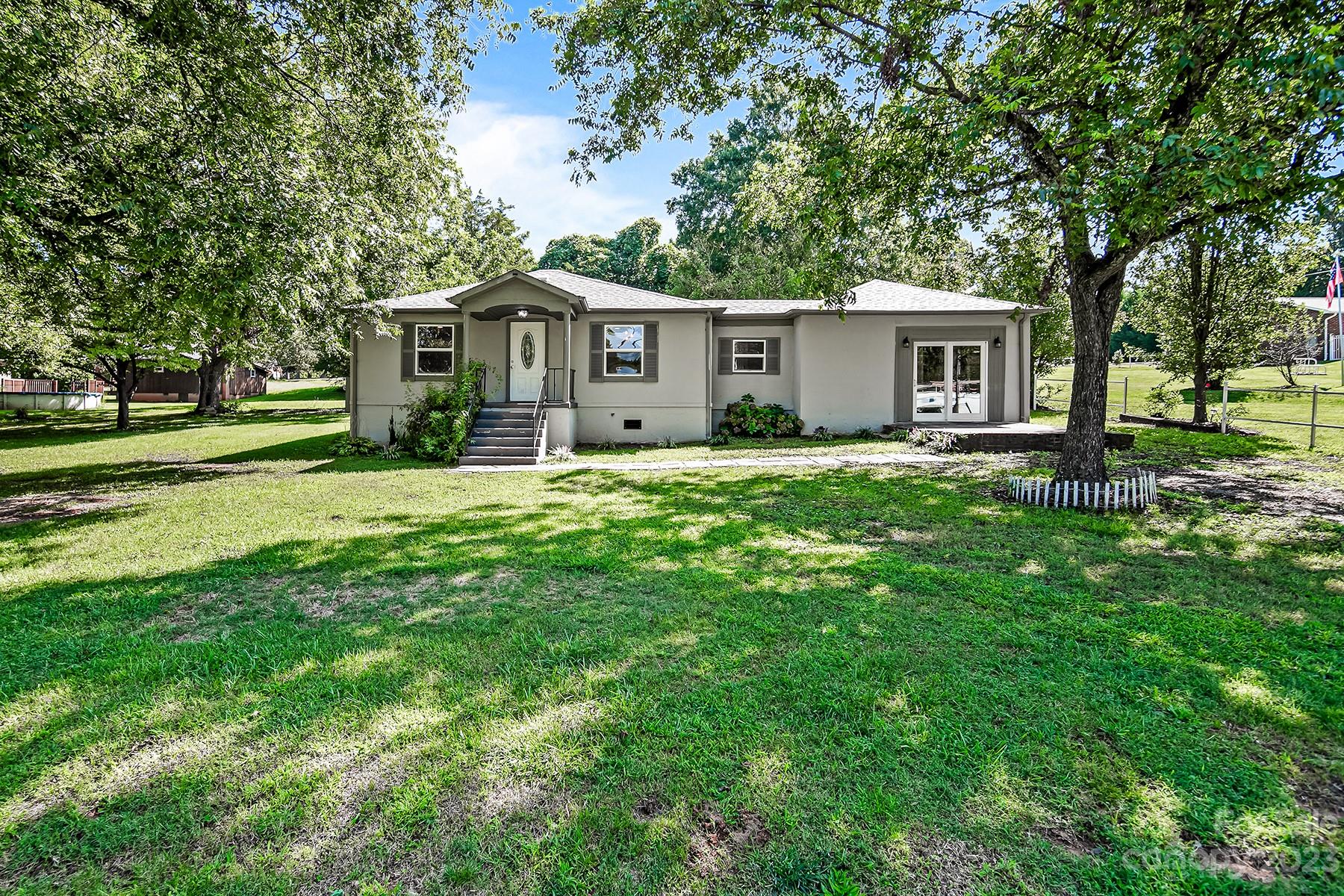 617 5th Ave Southwest