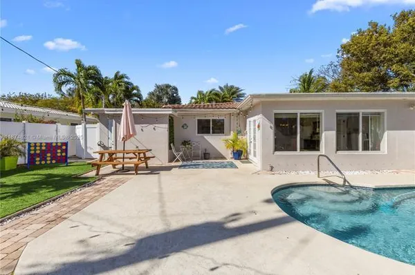 $6,000 | 1116 Southeast 13th Court, Deerfield Beach, FL 33441