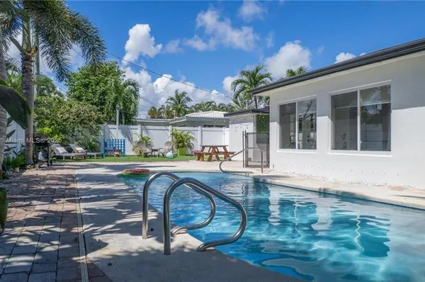 $6,000 | 1116 Southeast 13th Court, Deerfield Beach, FL 33441