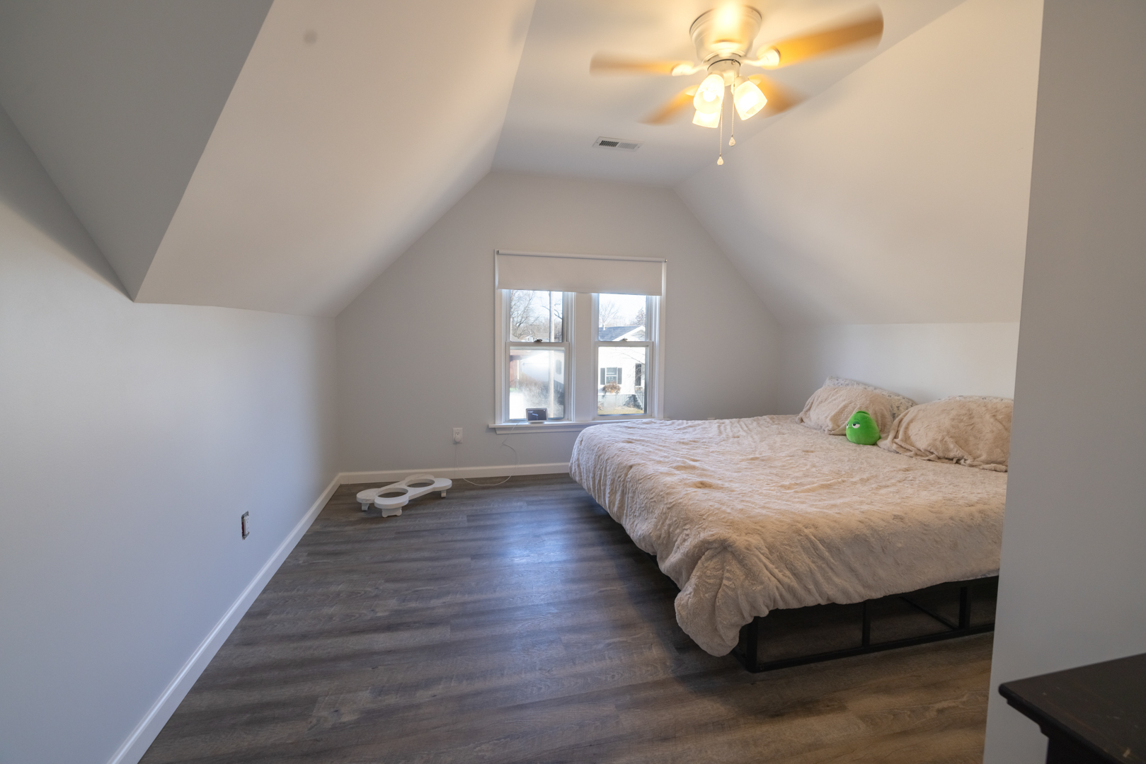 394 West Hawkins Street Kankakee, IL 60901 - Photo 22 of 26 a bedroom with a bed and a window