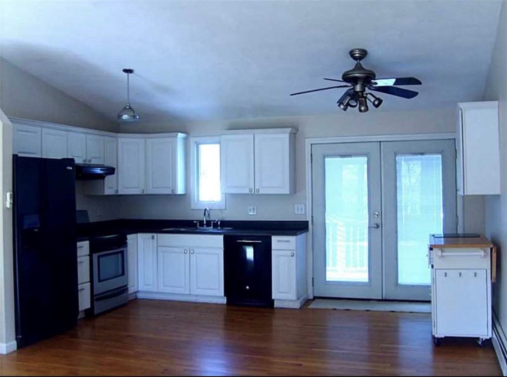 110 Holmes Road Warwick, RI 02888 - Photo 2 of 12 Gallery Image 2