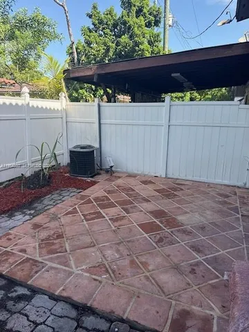 $2,400 | 3920 Woodside Drive, Unit 5, Coral Springs, FL 33065