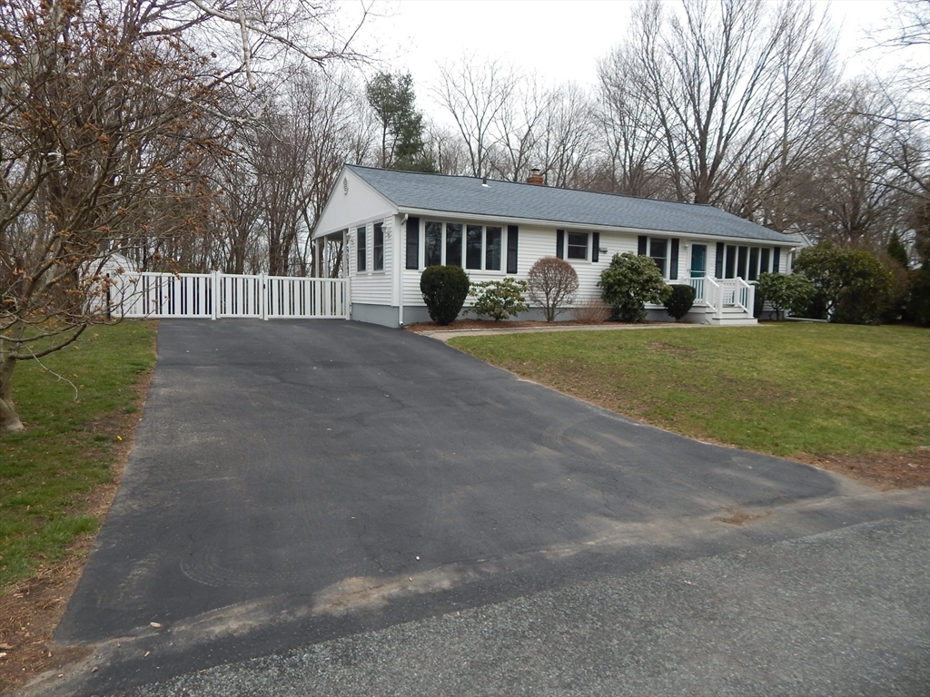 41 Hingham Road Grafton, MA 01536 - Photo 2 of 22 Gallery Image 2
