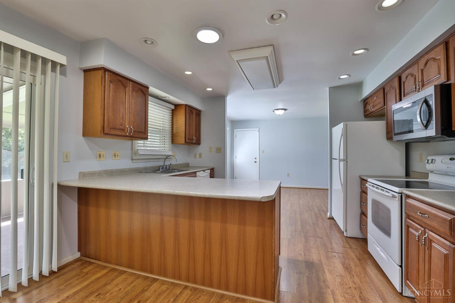 6035 Kyles Station Road Hamilton, OH 45011 - Photo 13 of 41