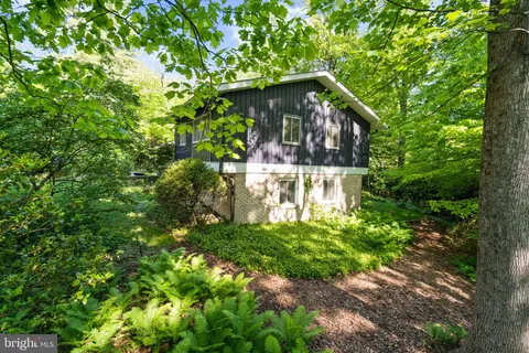 $1,540,000 | 8034 Park Overlook Drive, Bethesda, MD 20817