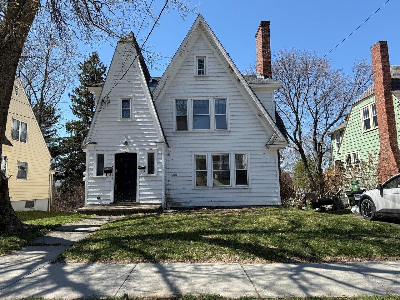 103 Caroline Street Burlington, VT 05401 - Photo 1 of 38