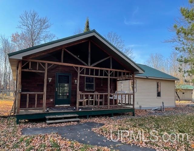 302 Barry Road Iron River, MI 49935 - Photo 2 of 34 Gallery Image 2