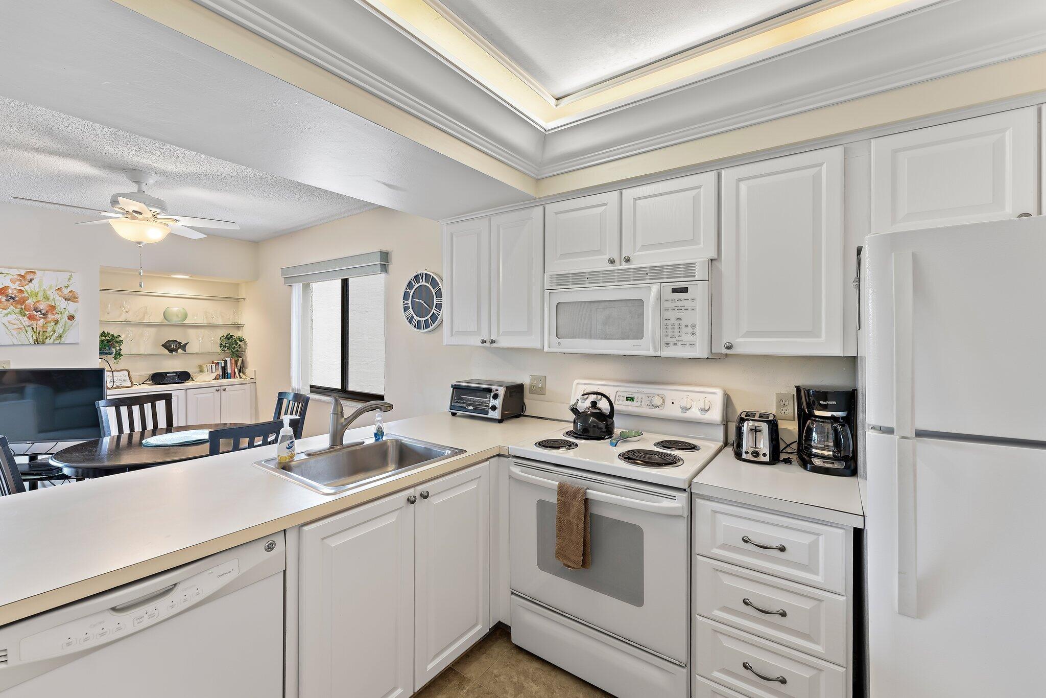 1605 Highway 1, Unit B406 Jupiter, FL 33477 - Photo 15 of 33 014-1605US1N-B406-Jupiter-SMALL