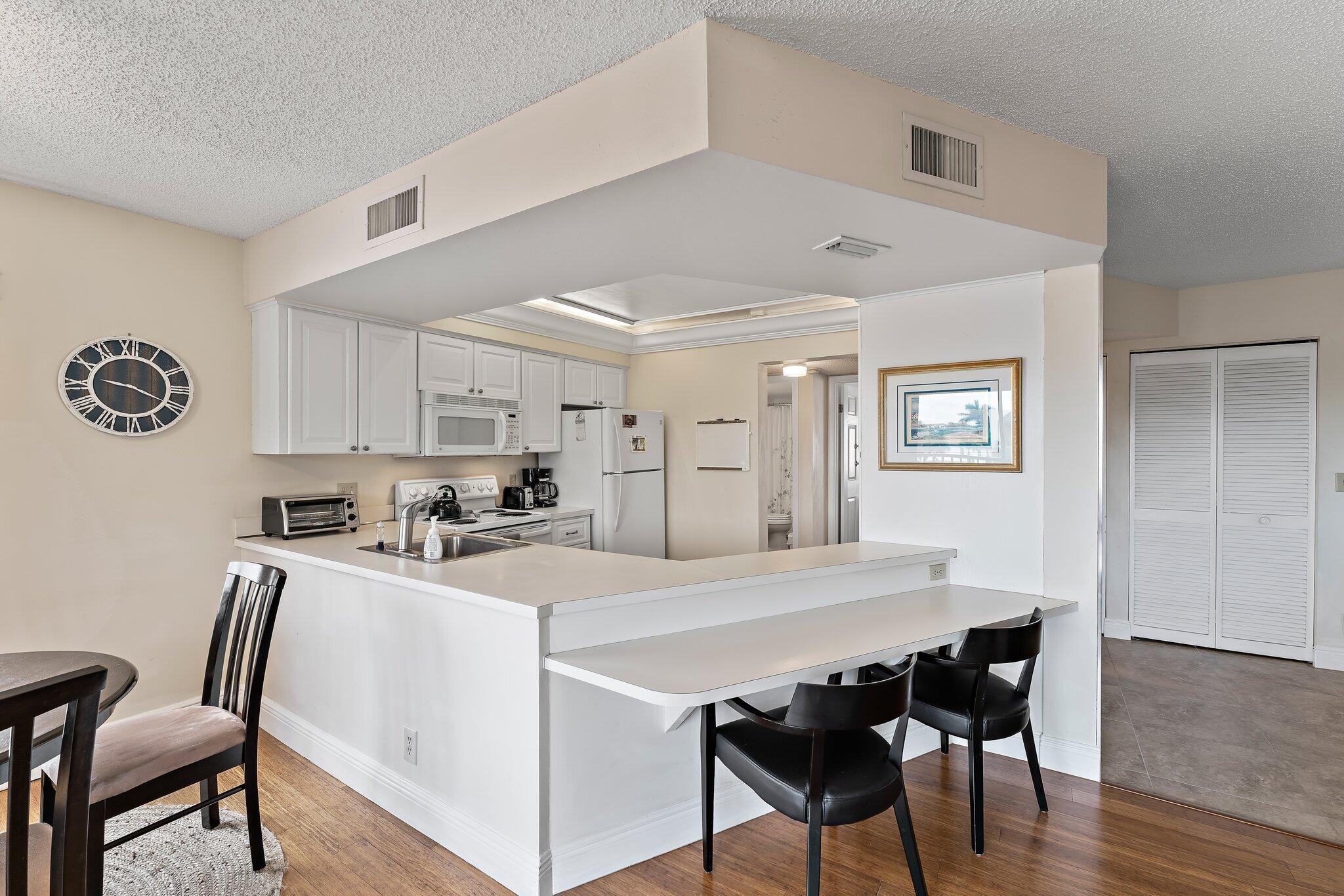 1605 Highway 1, Unit B406 Jupiter, FL 33477 - Photo 16 of 33 012-1605US1N-B406-Jupiter-SMALL