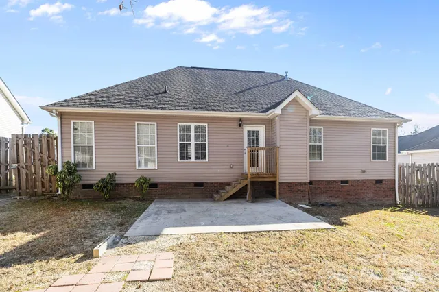 $1,800 | 285 Eagle Creek Road, Clover, SC 29710