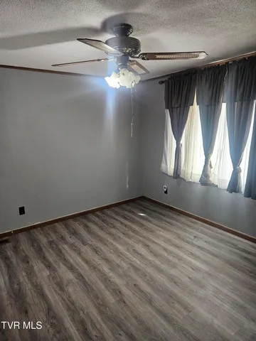 $178,600 | 205 Wood Avenue West, Big Stone Gap, VA 24219