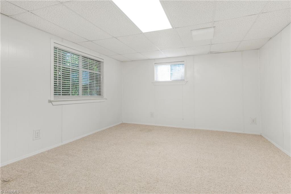 1415 Berwick Road Southwest Winston-Salem, NC 27103 - Photo 28 of 40