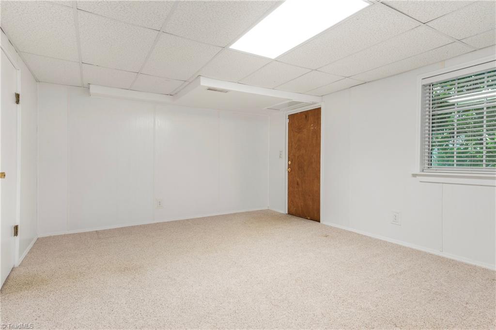 1415 Berwick Road Southwest Winston-Salem, NC 27103 - Photo 29 of 40