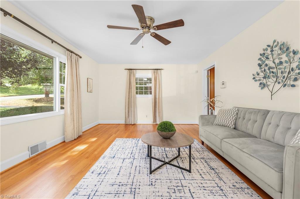 1415 Berwick Road Southwest Winston-Salem, NC 27103 - Photo 7 of 40