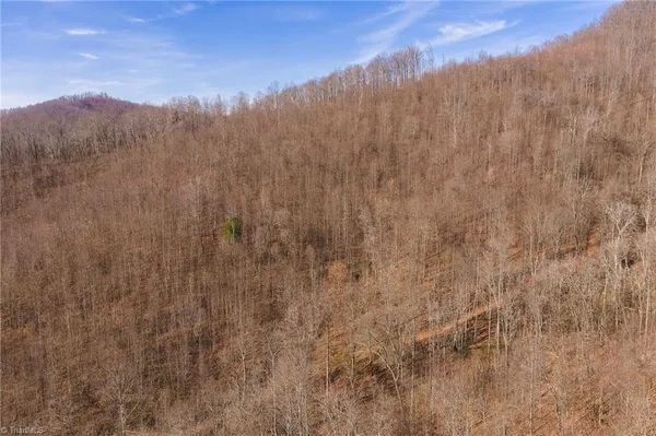 $279,000 | 1535 10 Acre Rock Court, Taylorsville, NC 28681