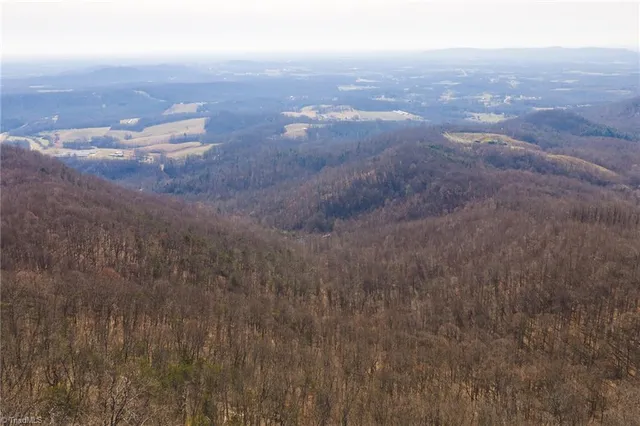 $279,000 | 1535 10 Acre Rock Court, Taylorsville, NC 28681