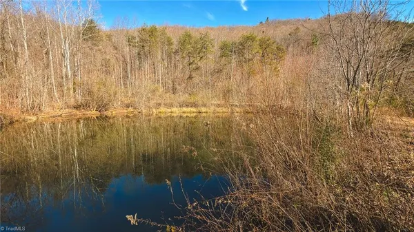 $279,000 | 1535 10 Acre Rock Court, Taylorsville, NC 28681