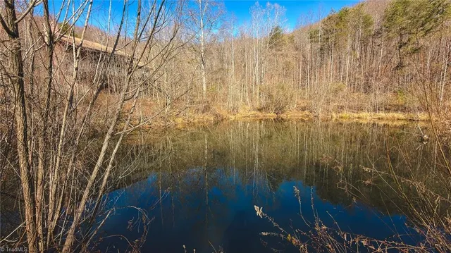 $279,000 | 1535 10 Acre Rock Court, Taylorsville, NC 28681