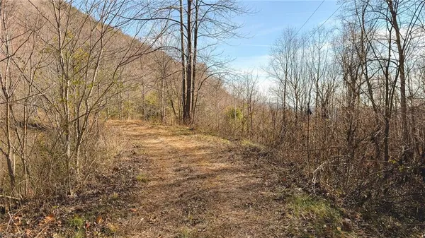 $279,000 | 1535 10 Acre Rock Court, Taylorsville, NC 28681