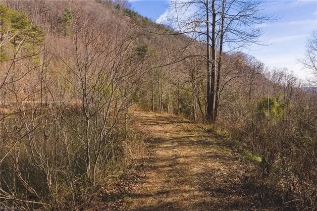 $279,000 | 1535 10 Acre Rock Court, Taylorsville, NC 28681