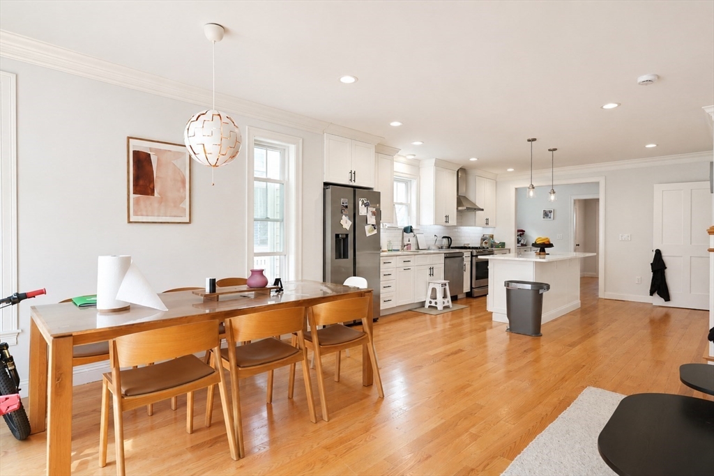 21 Crescent Road, Unit 21 Needham, MA 02494 - Photo 2 of 15