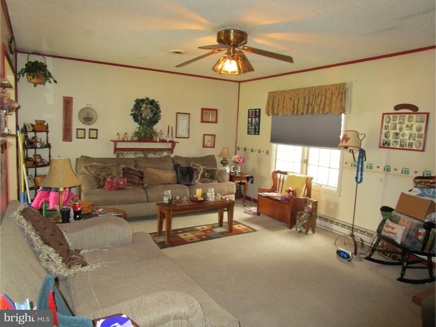 1682 Turkey Point Road Felton, DE 19943 - Photo 4 of 25 Living Room
