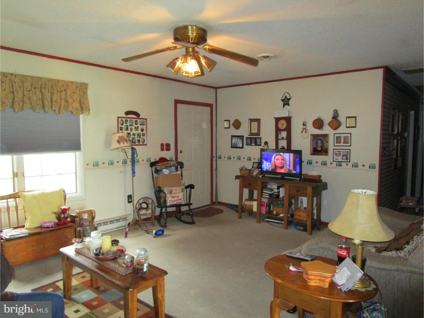 1682 Turkey Point Road Felton, DE 19943 - Photo 5 of 25 Living Room