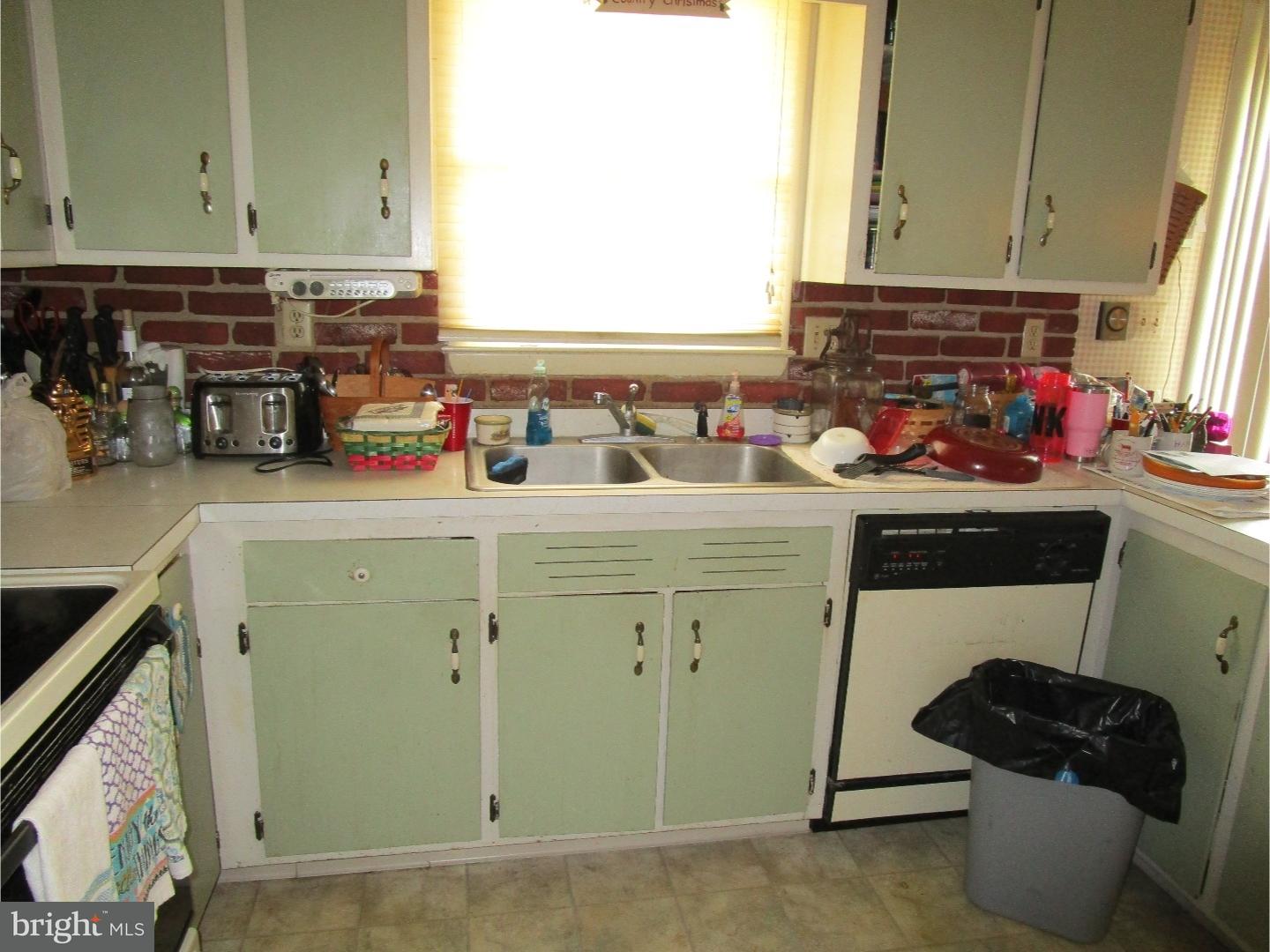 1682 Turkey Point Road Felton, DE 19943 - Photo 8 of 25 Kitchen