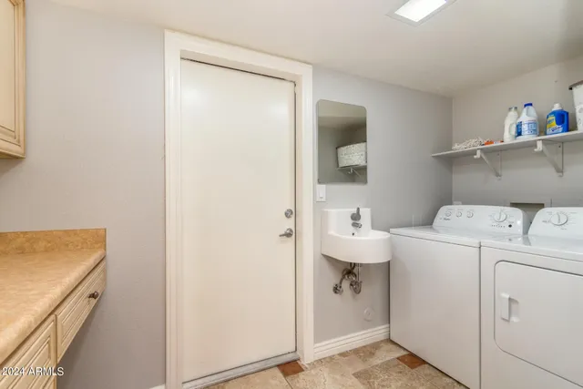 $8,000 | 5729 East Anderson Drive, Scottsdale, AZ 85254