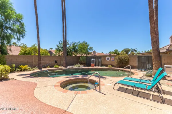 $8,000 | 5729 East Anderson Drive, Scottsdale, AZ 85254