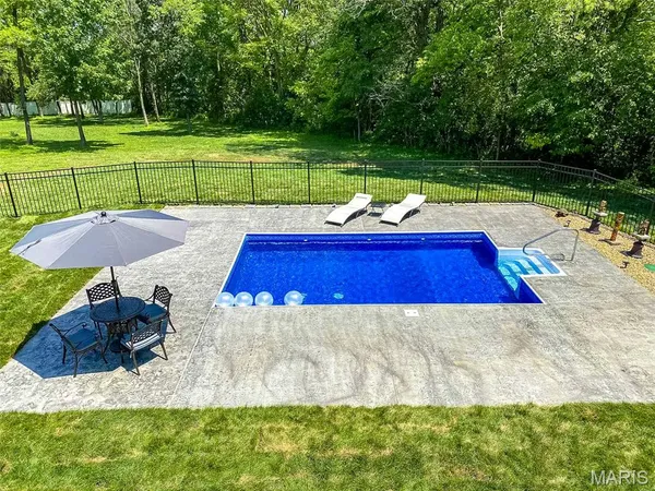 $799,000 | 53 Lela Lane, Hannibal, MO 63401