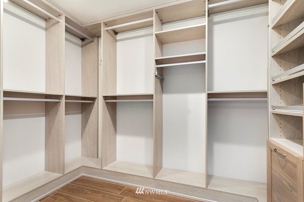 18113 East Spring Lake Drive Southeast Renton, WA 98058 - Photo 19 of 39 Gallery Image 19