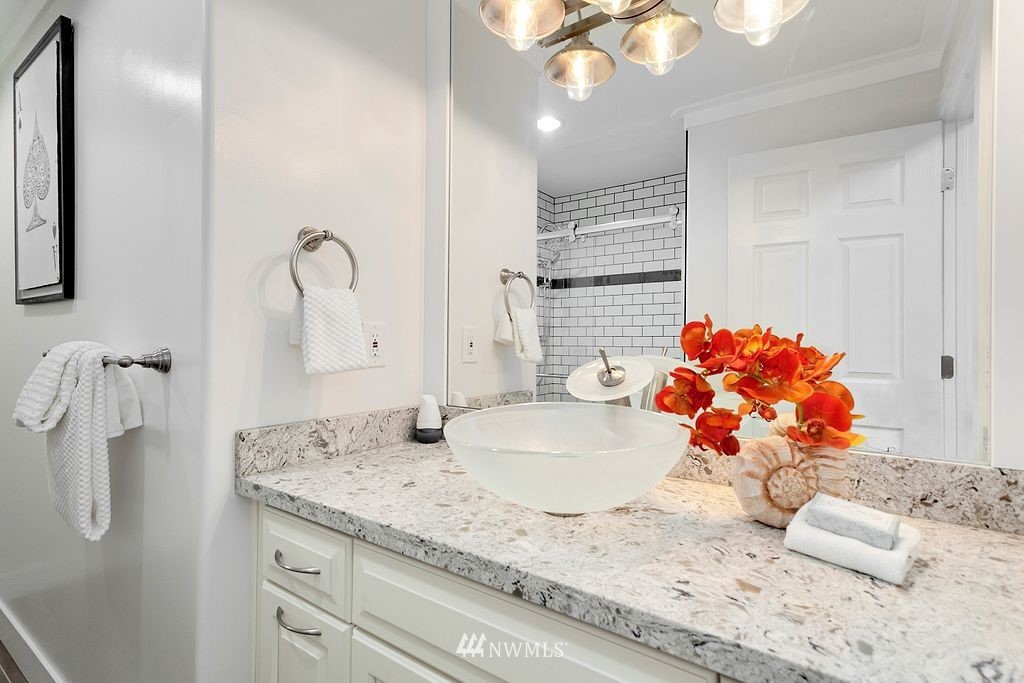 18113 East Spring Lake Drive Southeast Renton, WA 98058 - Photo 21 of 39 Gallery Image 21