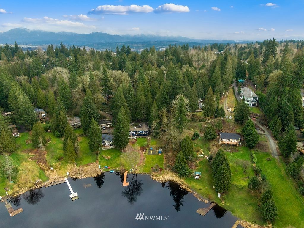 18113 East Spring Lake Drive Southeast Renton, WA 98058 - Photo 38 of 39 Gallery Image 38