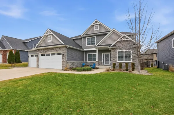 $747,500 | 1983 Franklin Drive, Crown Point, IN 46307