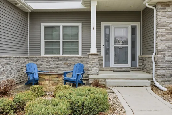 $747,500 | 1983 Franklin Drive, Crown Point, IN 46307