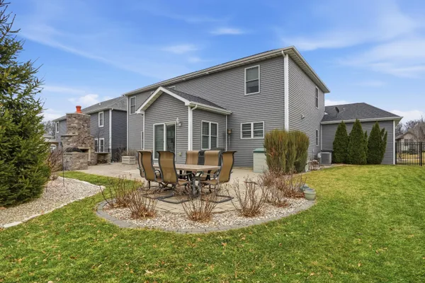 $747,500 | 1983 Franklin Drive, Crown Point, IN 46307