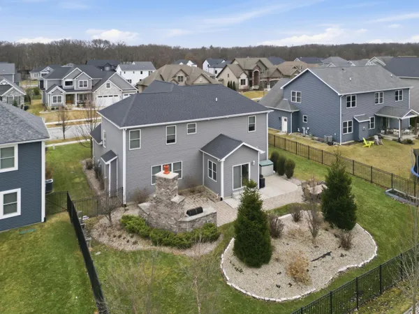 $747,500 | 1983 Franklin Drive, Crown Point, IN 46307