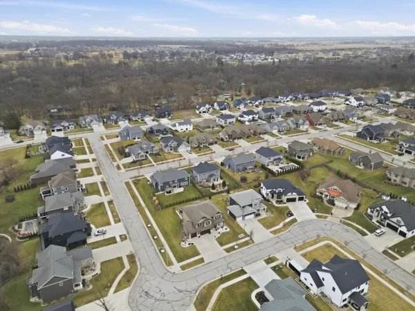 $747,500 | 1983 Franklin Drive, Crown Point, IN 46307