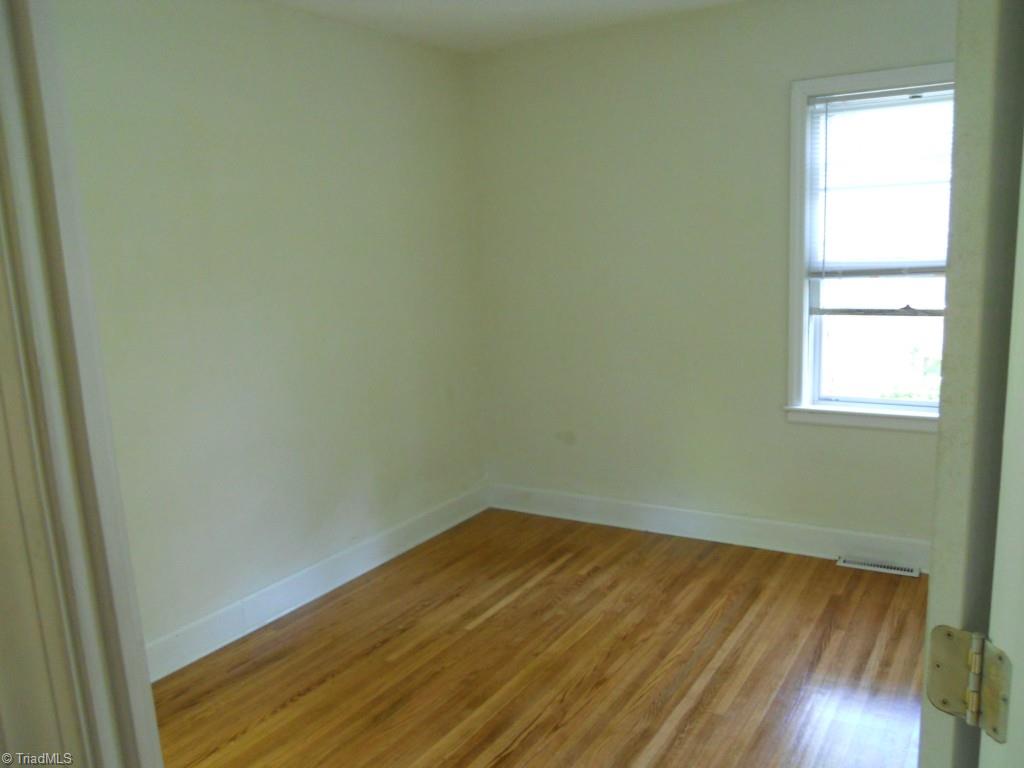 522 James Road High Point, NC 27265 - Photo 8 of 17