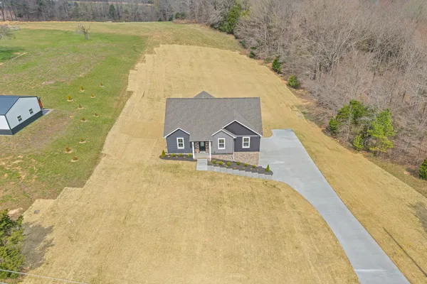 $485,000 | 1215 Southside Road, Southside, TN 37171