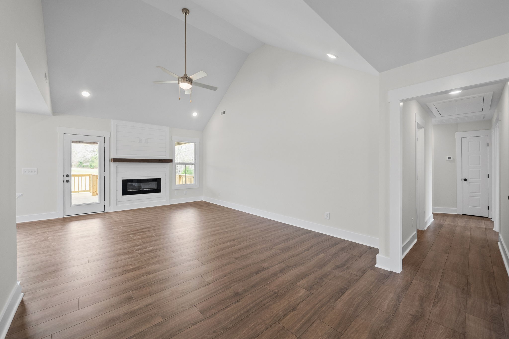 1215 Southside Road Southside, TN 37171 - Photo 9 of 49 Gallery Image 9
